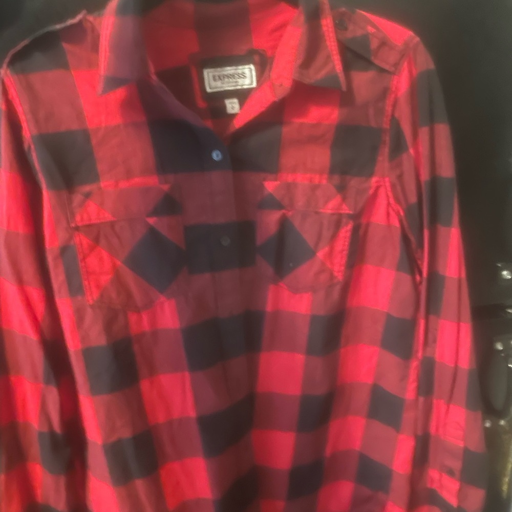 Express size small flannel